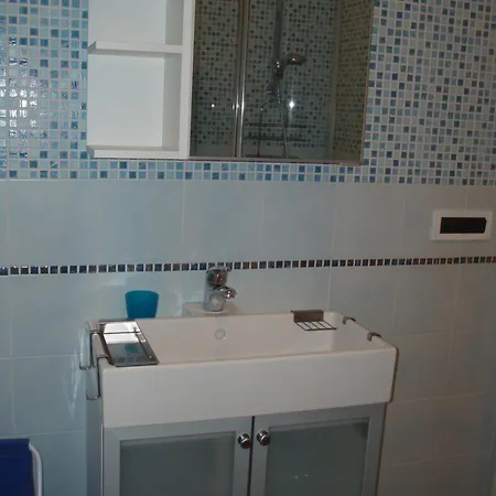 Lejlighed Lovely Flat 100m From The Ideal For 6 Guests